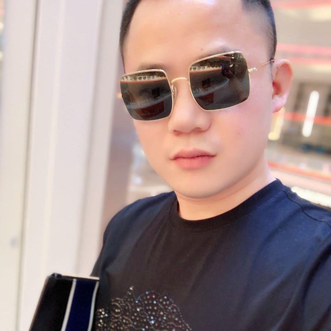 王成成