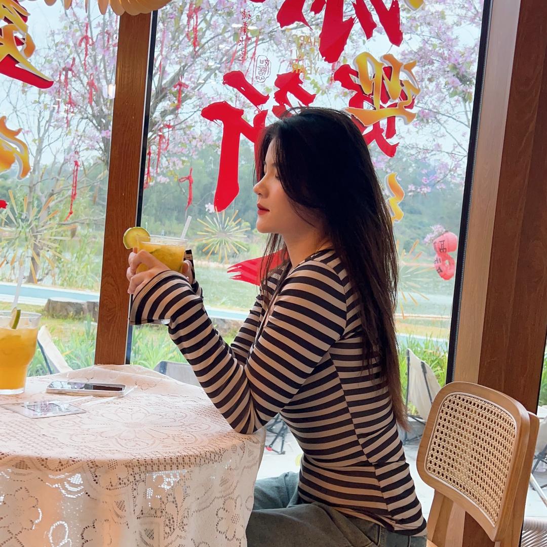 賴金娣.