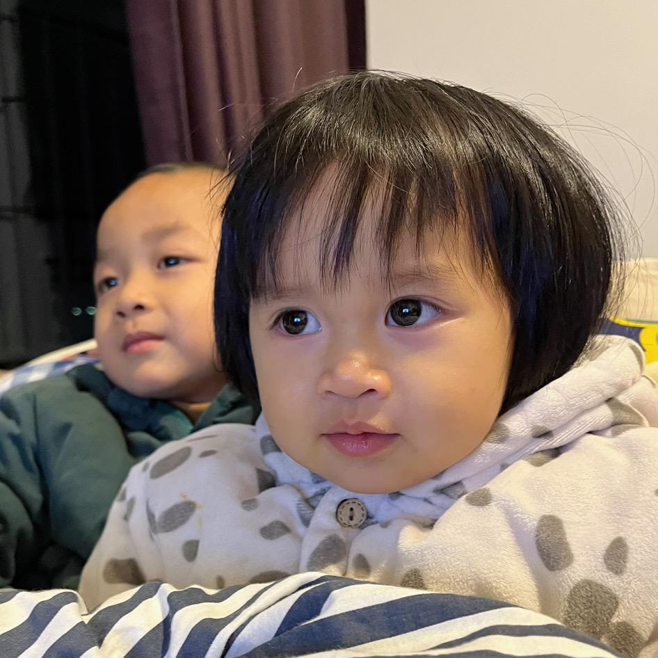 小妹仔有个臭爸爸