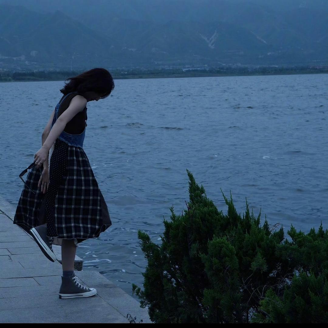 吃烤冷面长大的BAI🎀