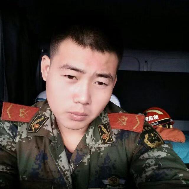 老班长溜达串～