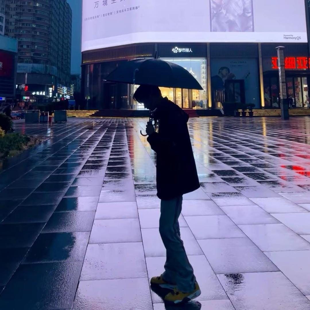 闫嘉耀