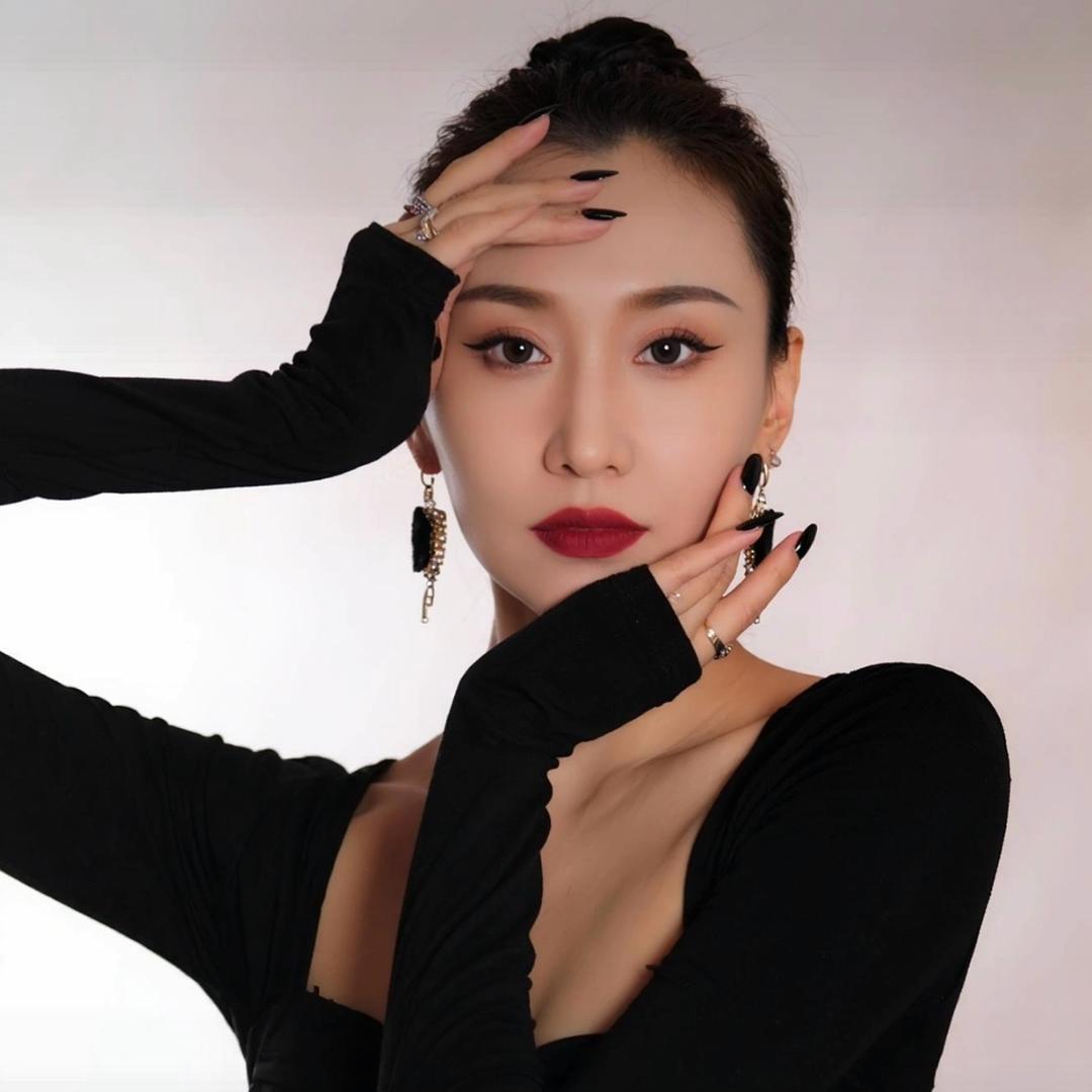 🌻吉吉老西🌻