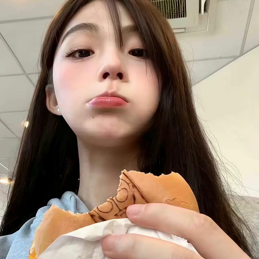 天上月^