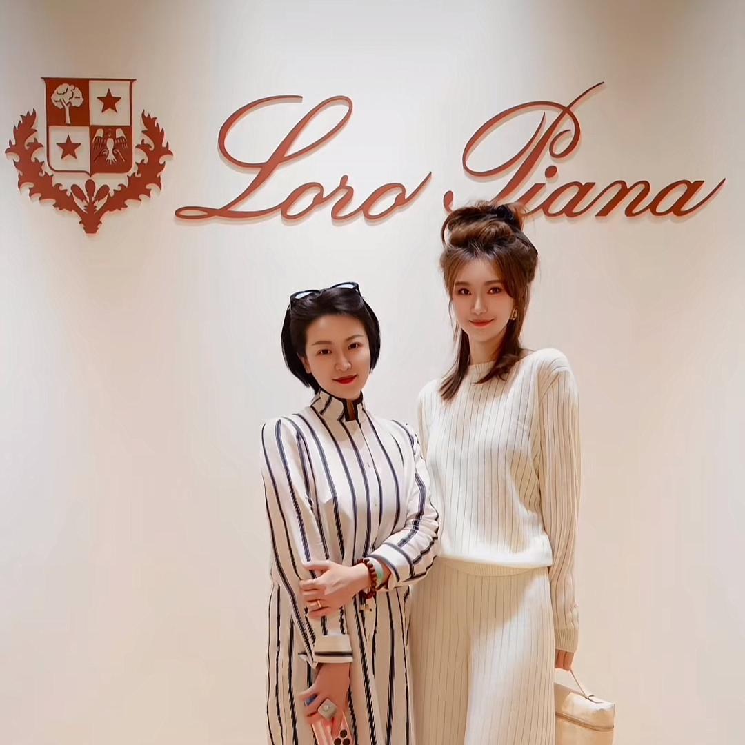 Yiyi 国风高定女装🌟