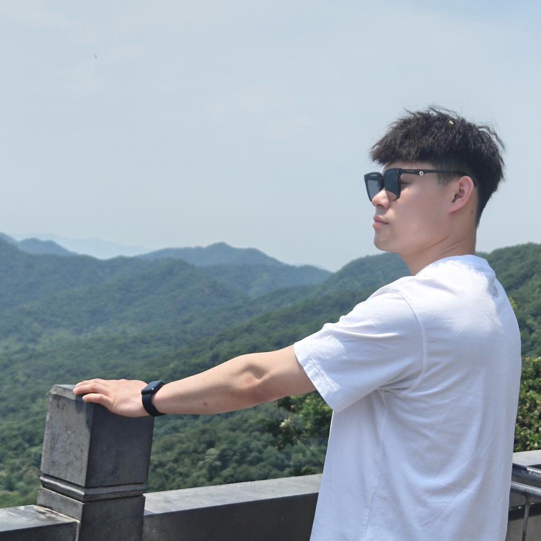 星期8烤肉研究员Mr邸