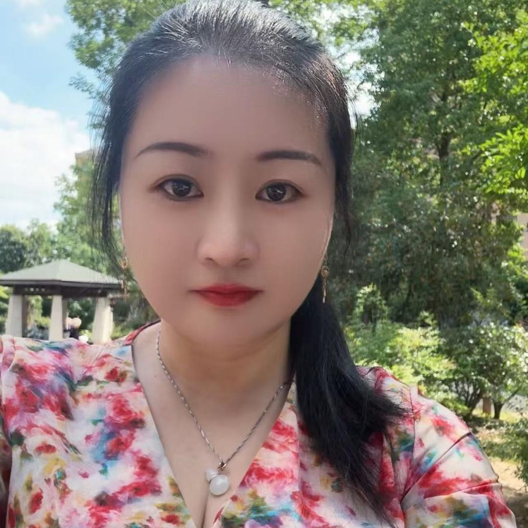 微胖小姐姐