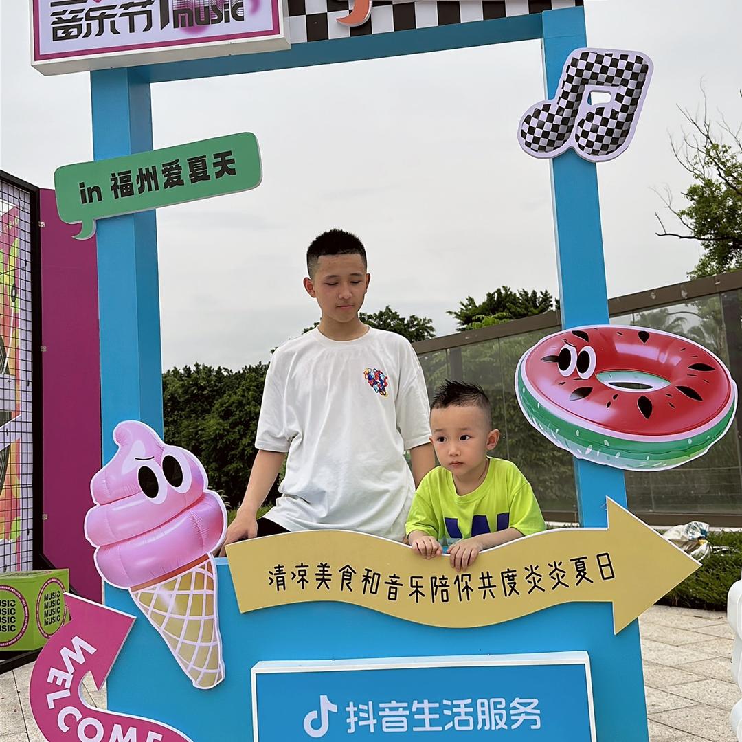 🌈🐷大航小洋👬