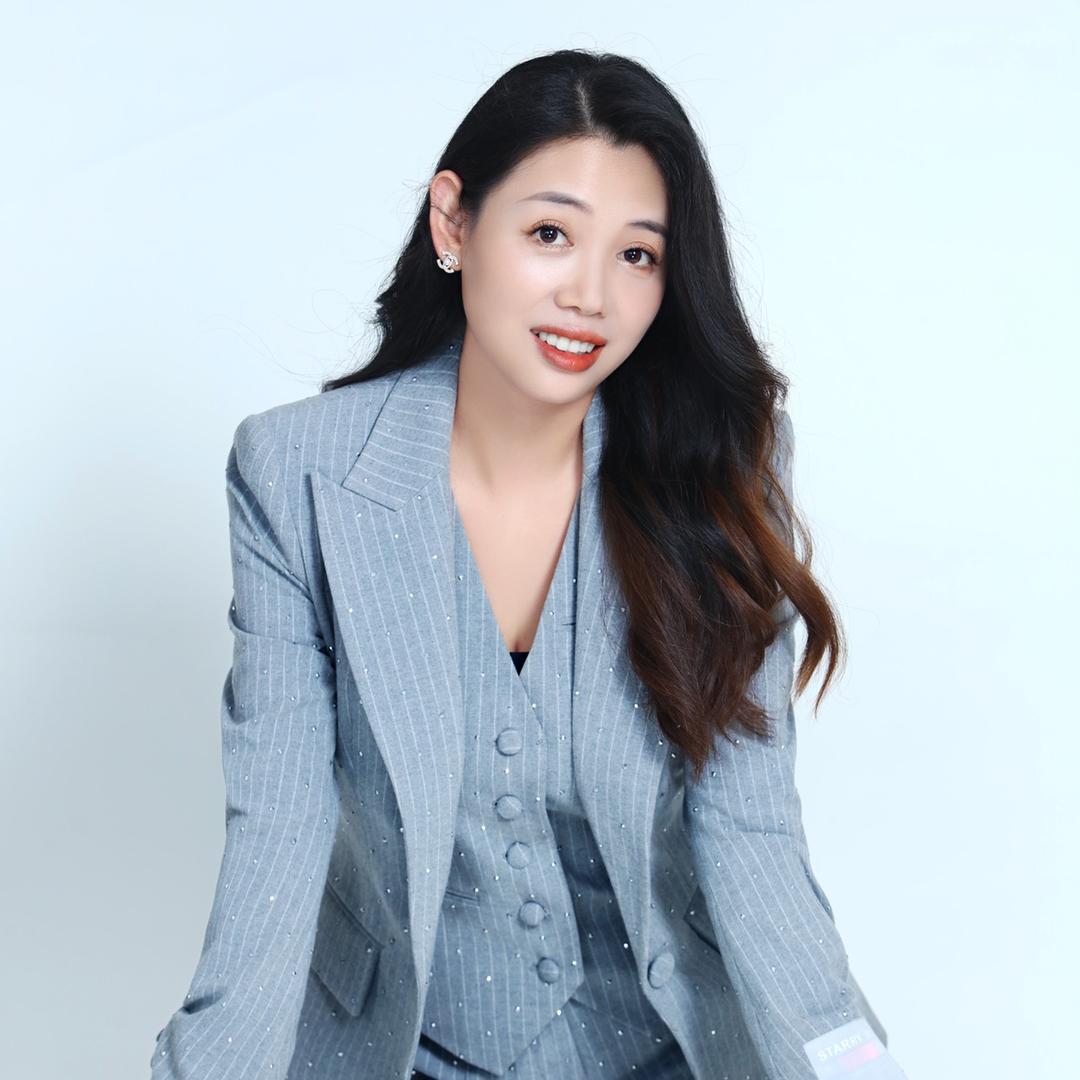 专业展台设计搭建～粱心凌