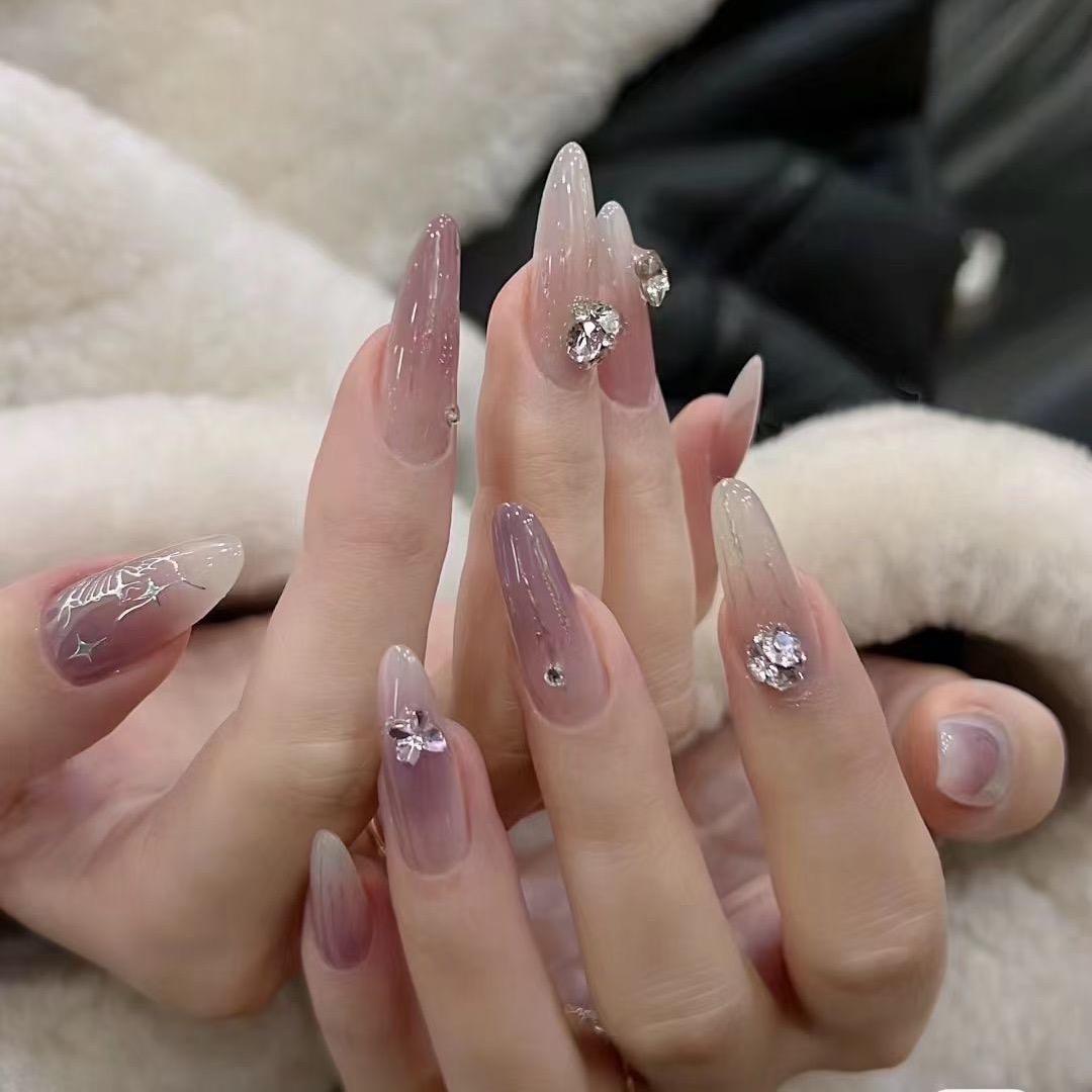 樱花如嫣