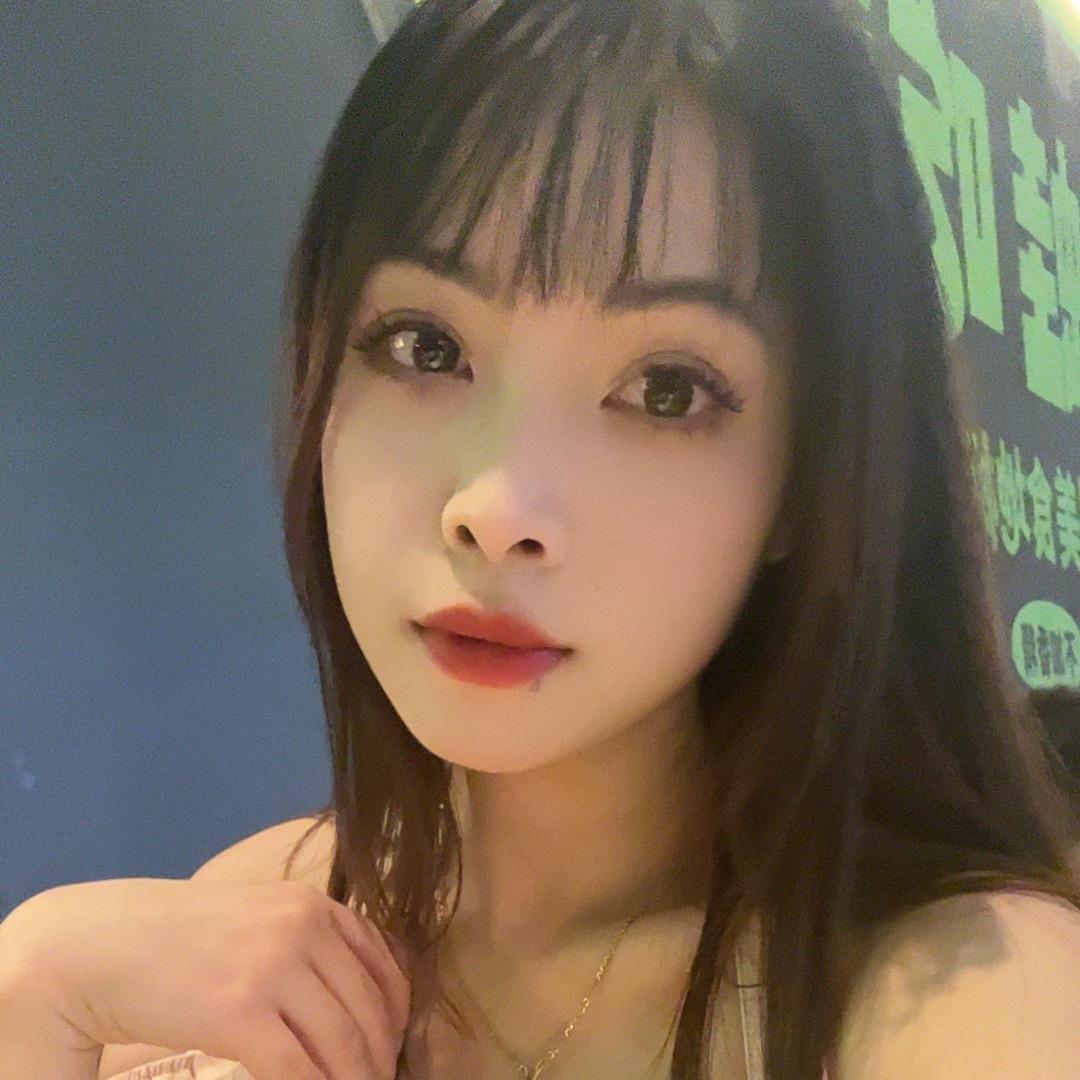 晴诗轻奢睡衣