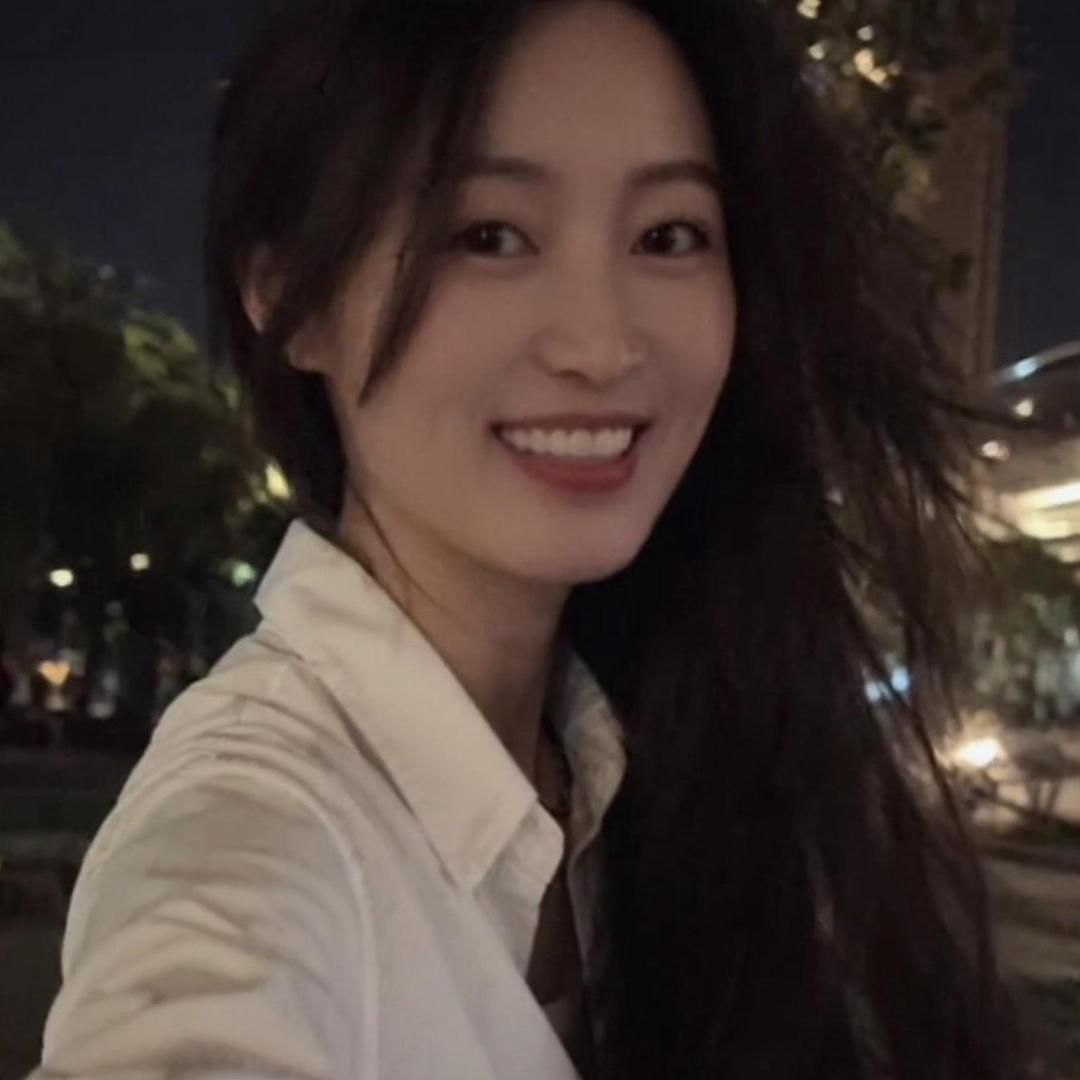 行走的鬼小姐