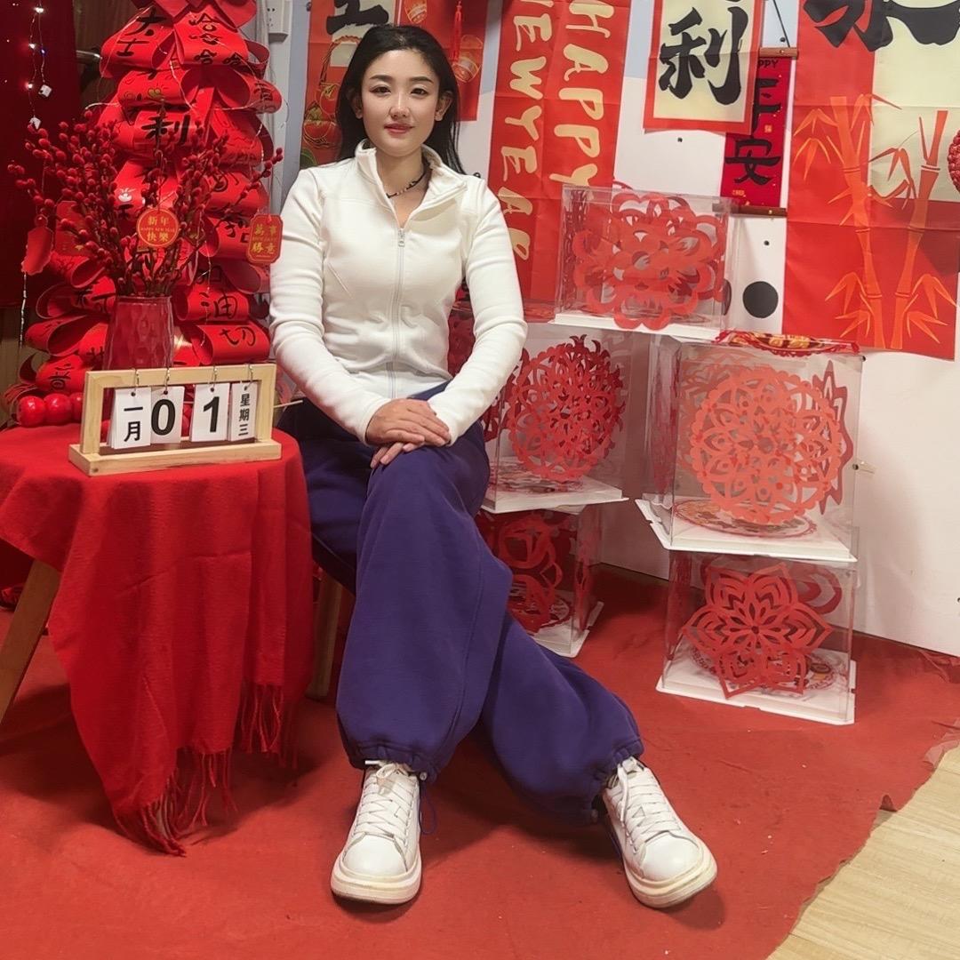曹小姐🉐️春夏秋冬