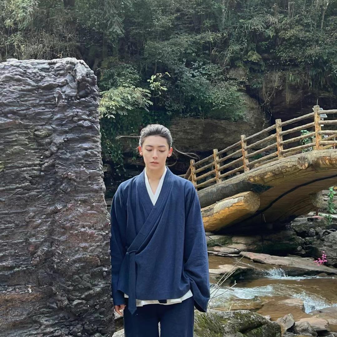 惟师看