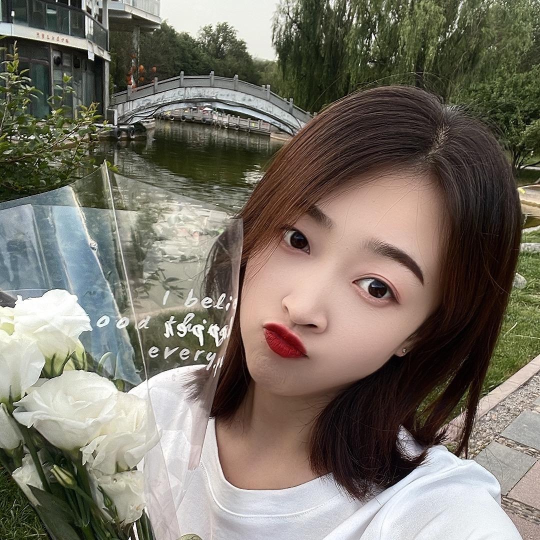 小美🍒