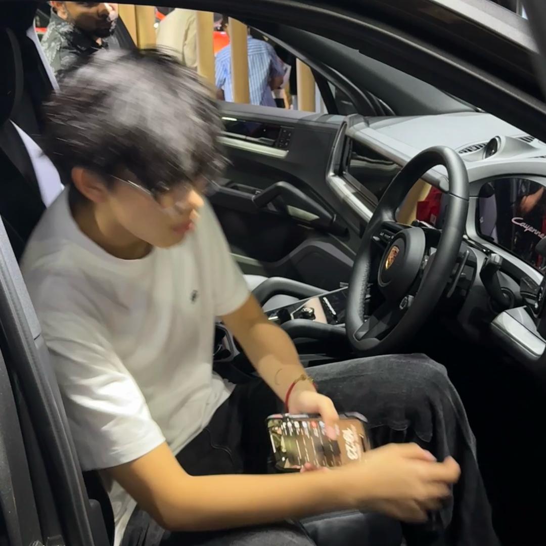 小爷