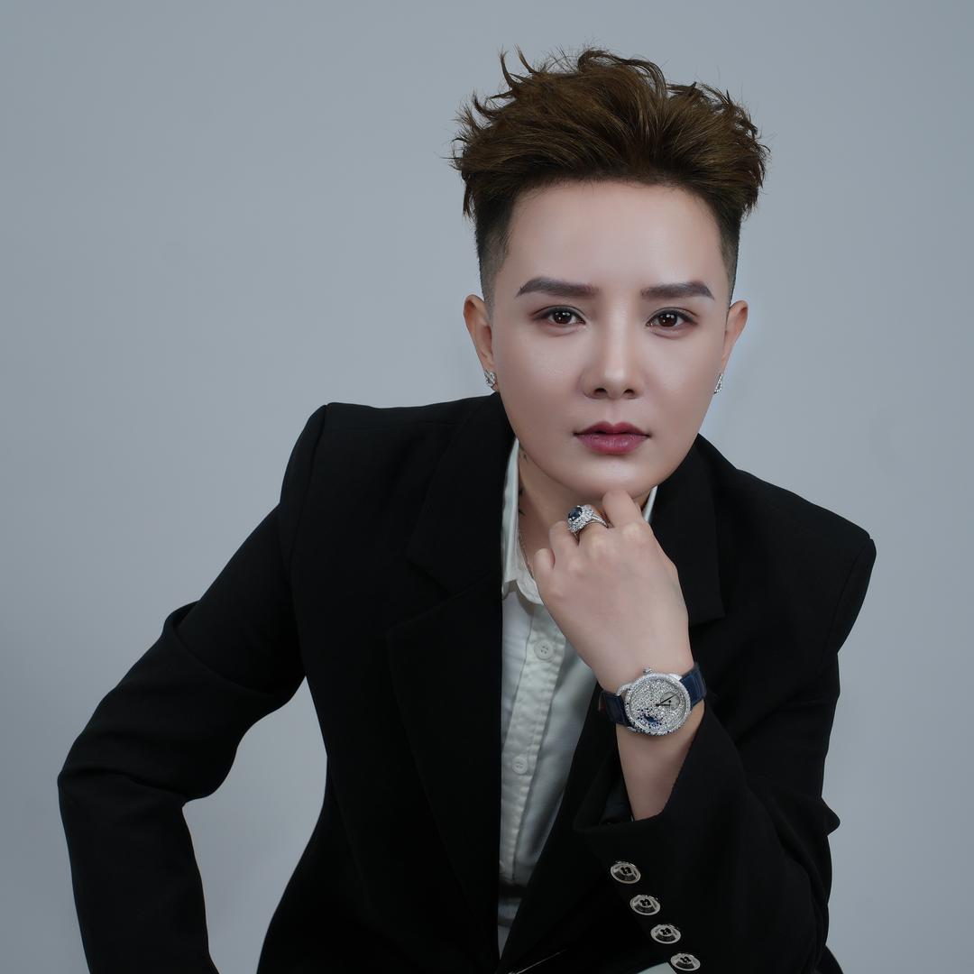 王小萌梵诗笛董事长