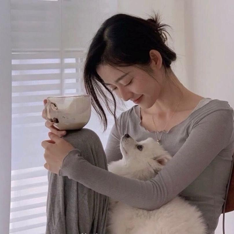 小何很酷❤️