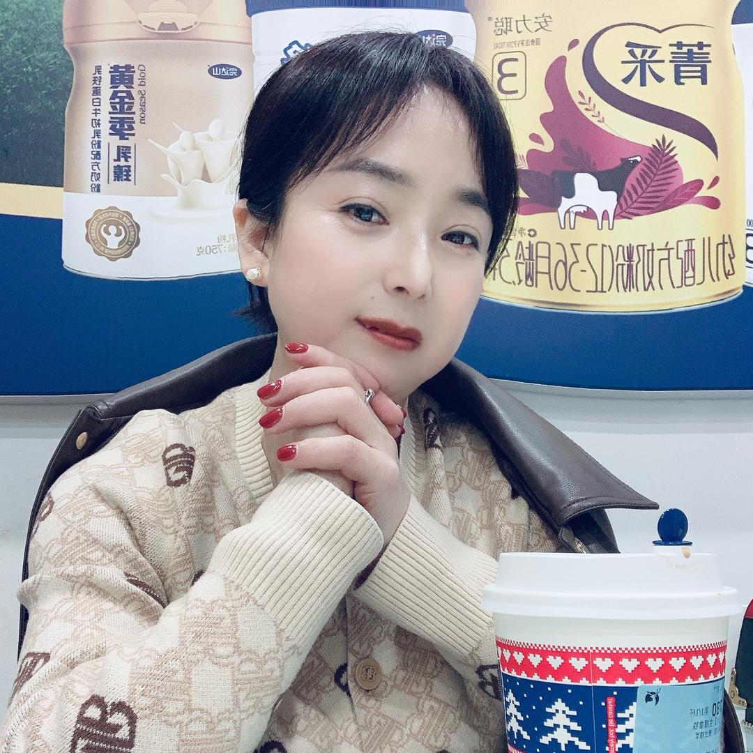 我要像梦一样自由．像天空一样坚强