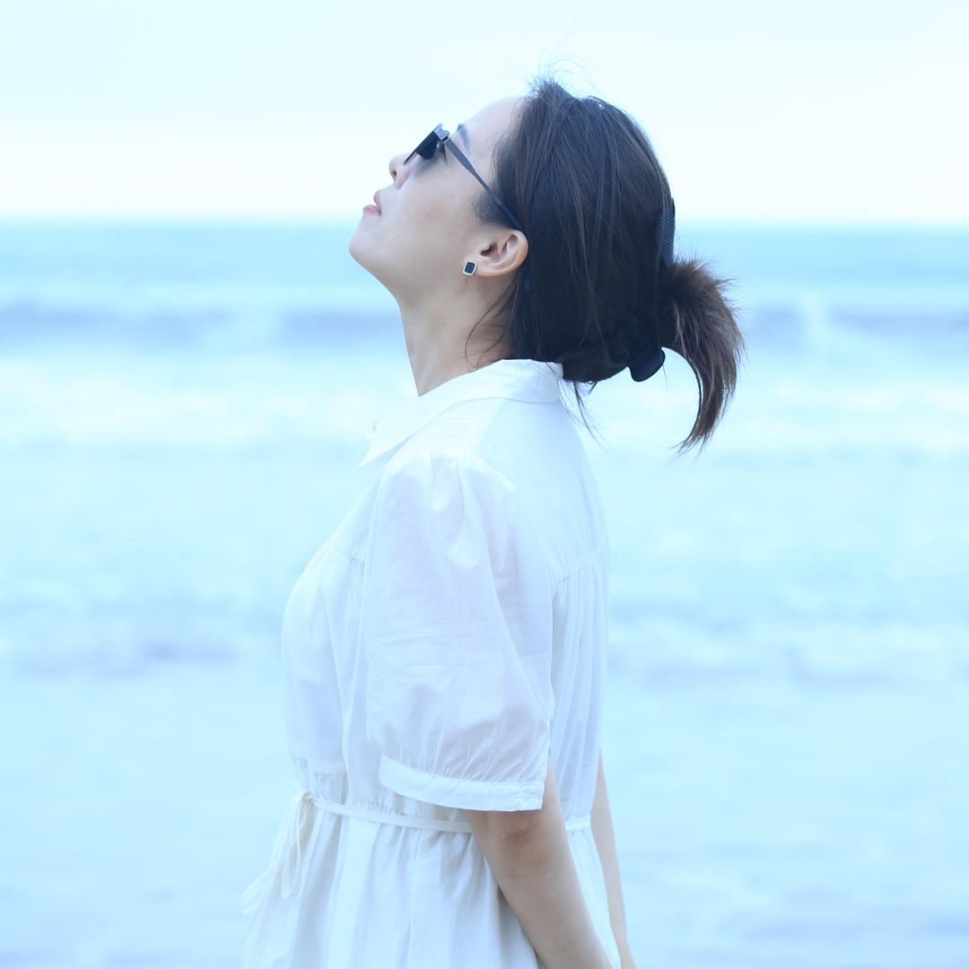 @三三