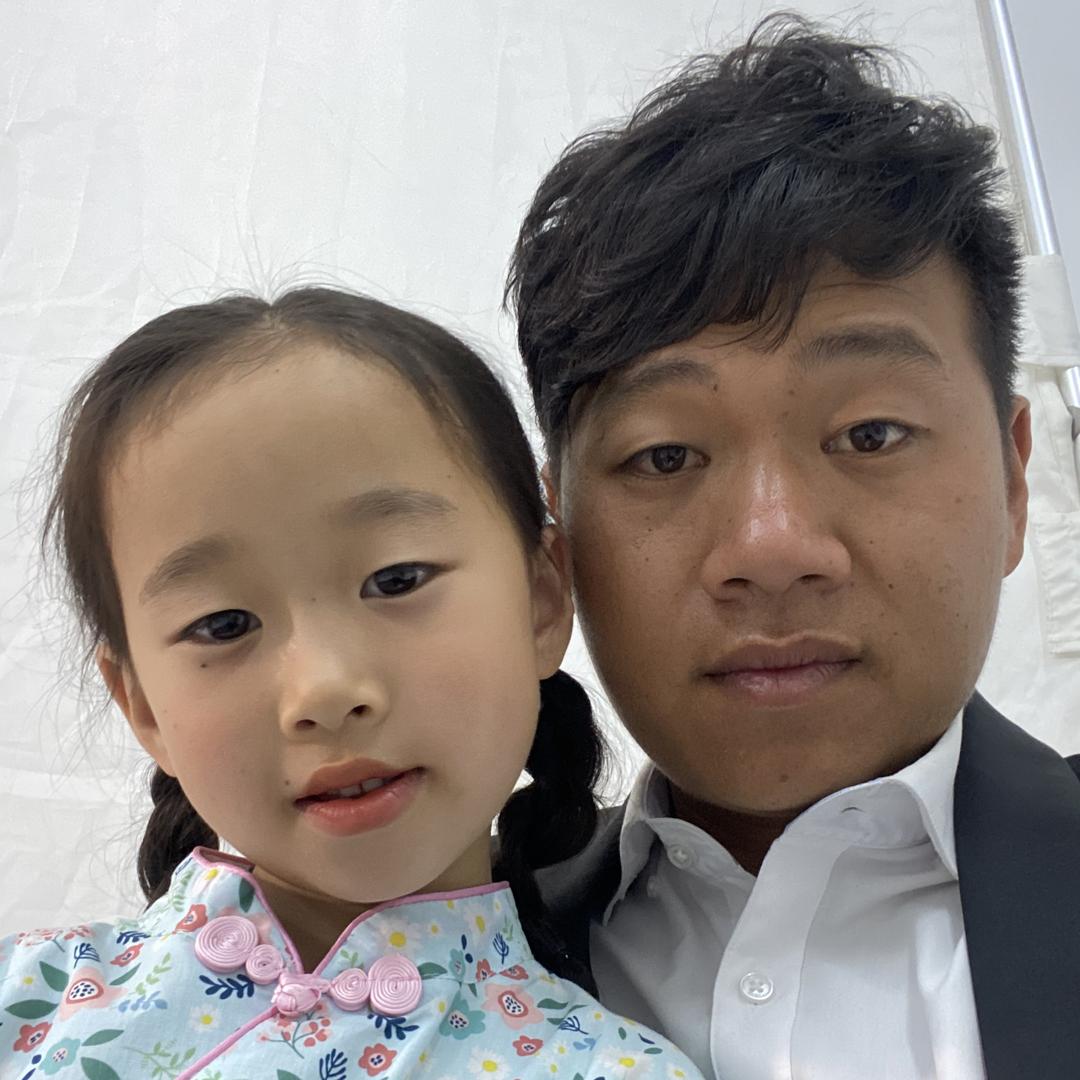 秋伟三角梅