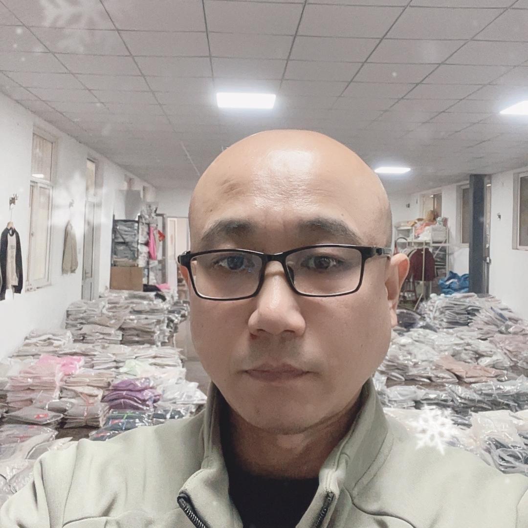 申氏风尚服装小铺