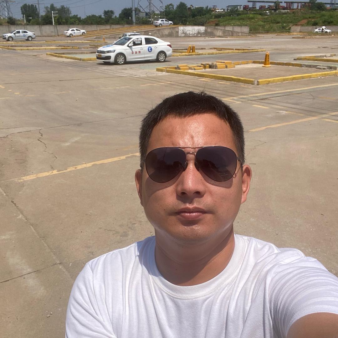武汉光谷中顺驾校