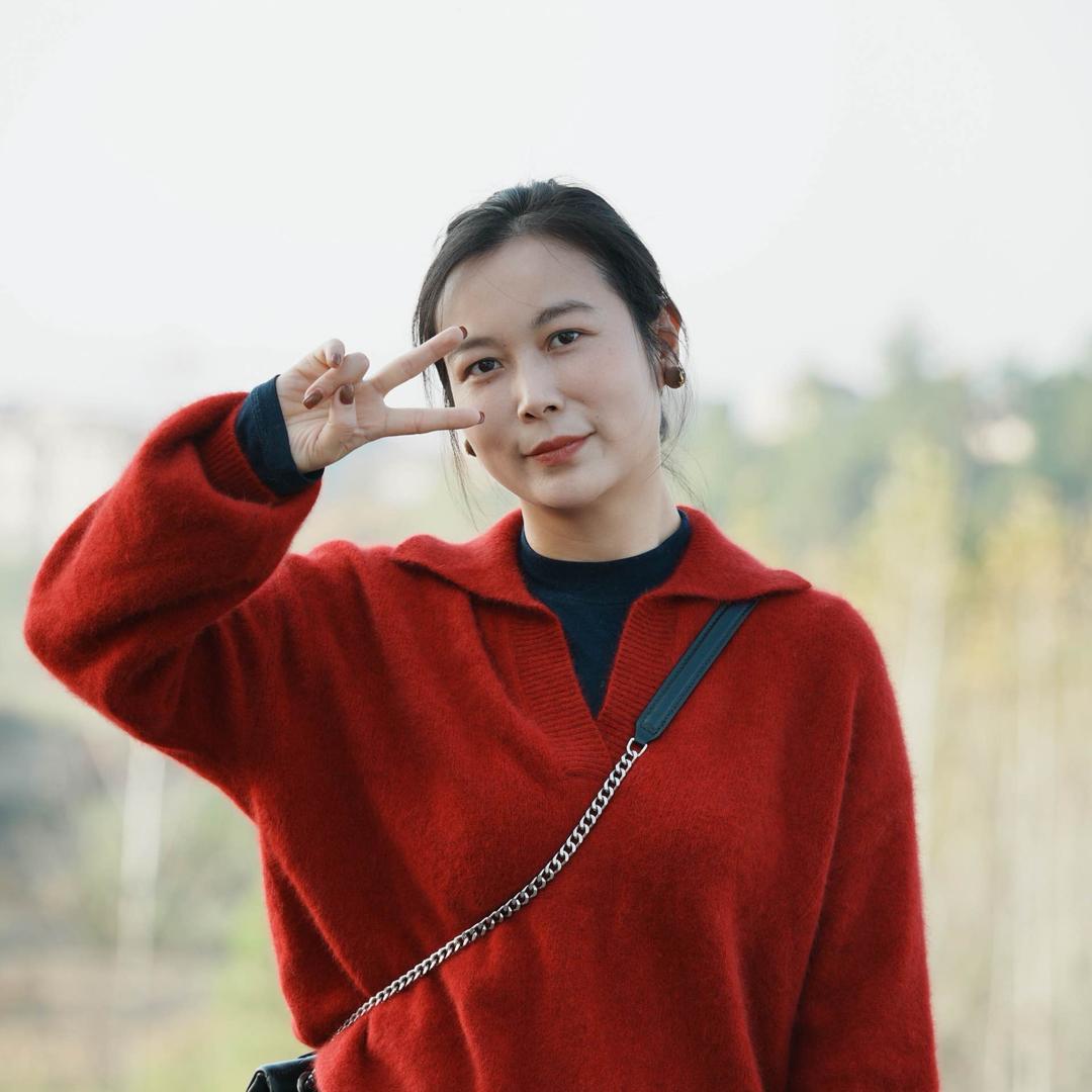 阿靓美美哒枫格服装饰品