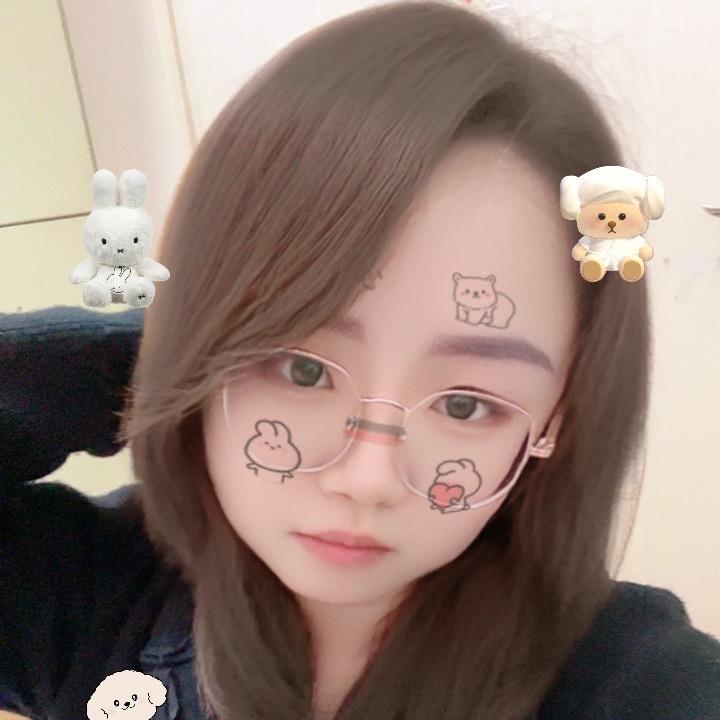 是雯雯吖