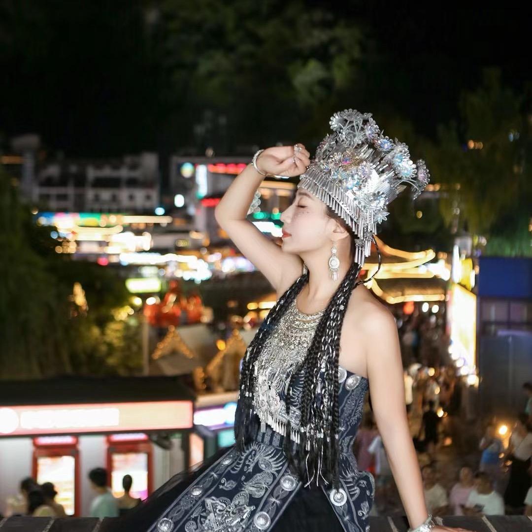 麦光光女装