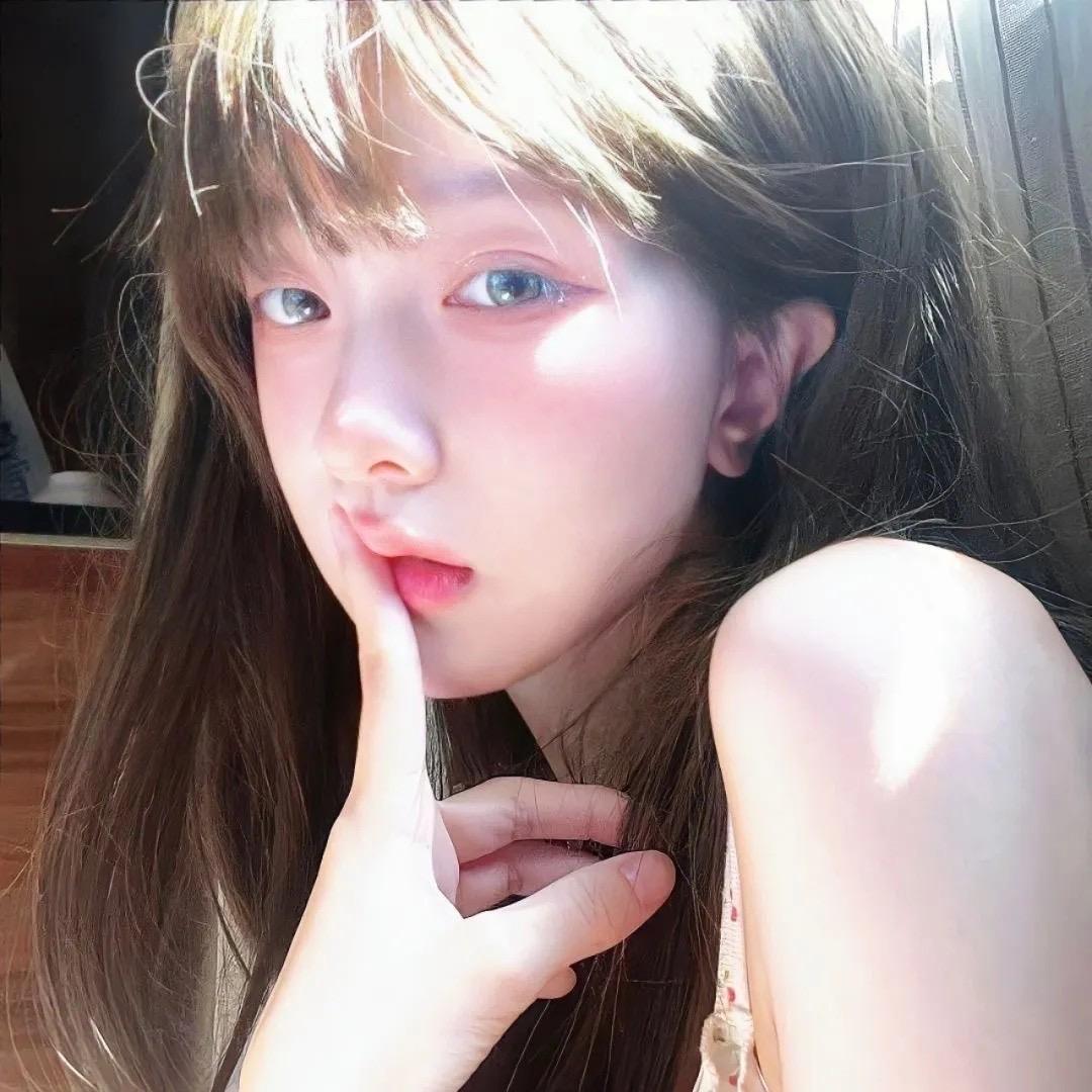 呆呆.