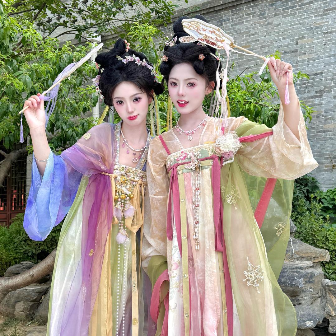星汉灿烂汉服官方号