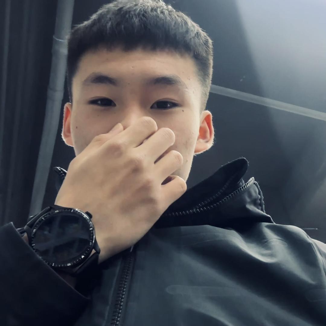 刘俊博.