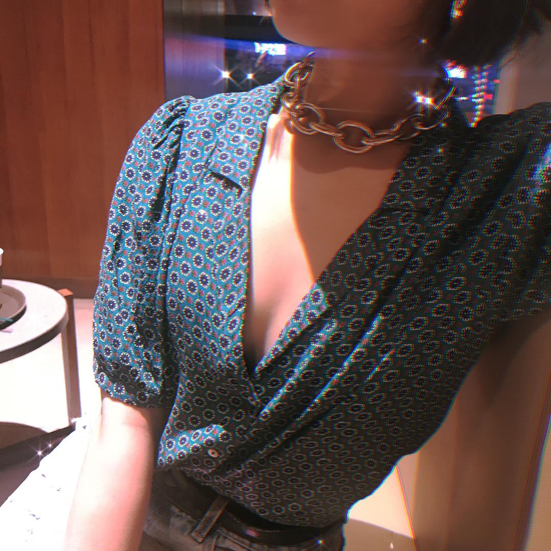 小修女放烟花