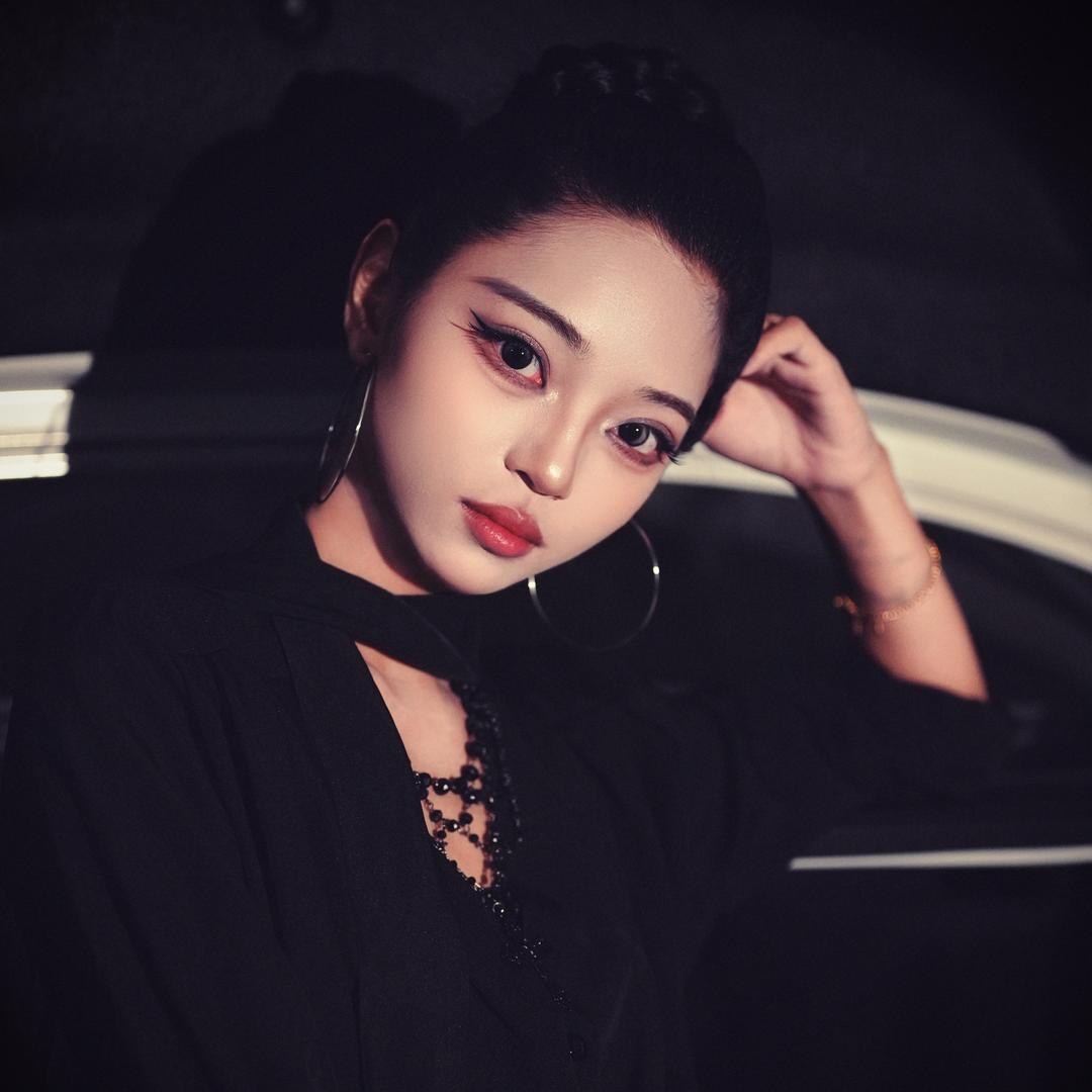 RichZ._化妆师妮妮💄