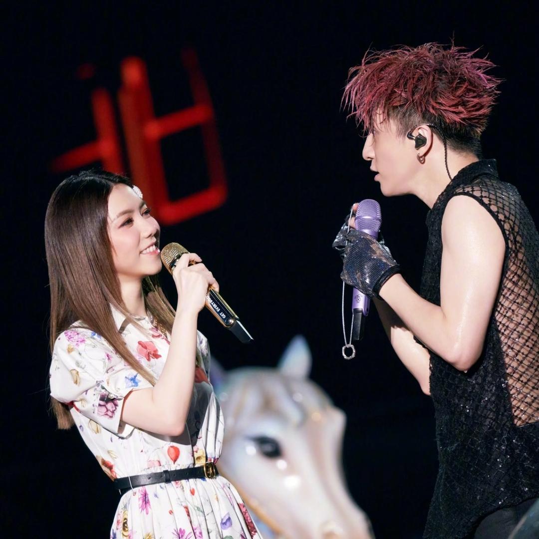 熙熙攘攘.（收到老薛戒指版）