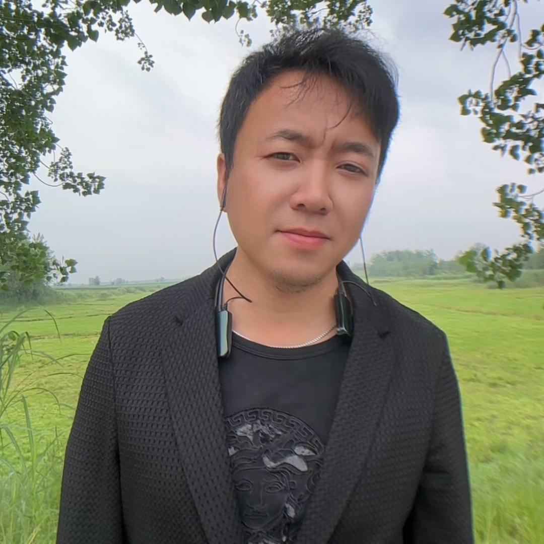 伟歌