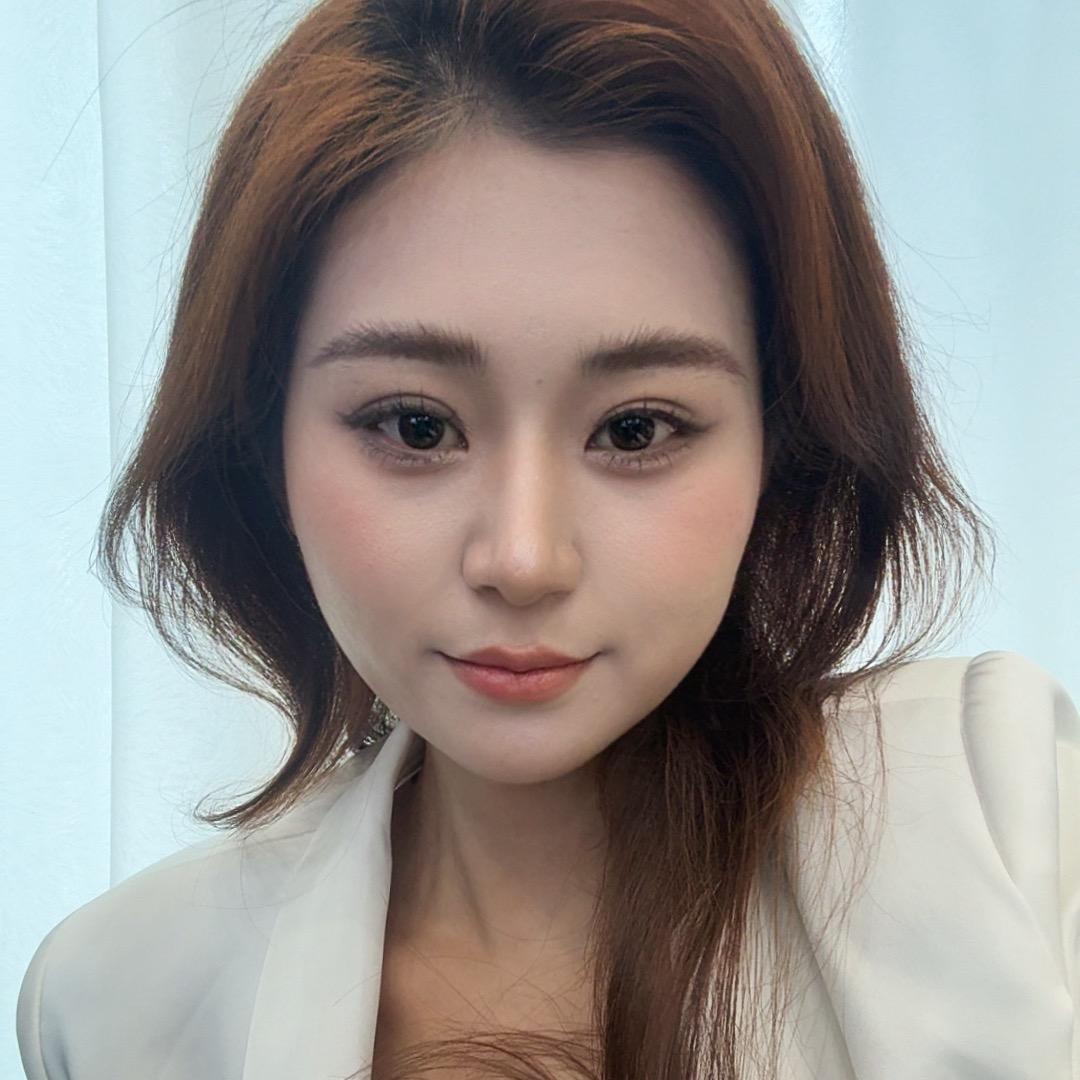 主持人丁莉