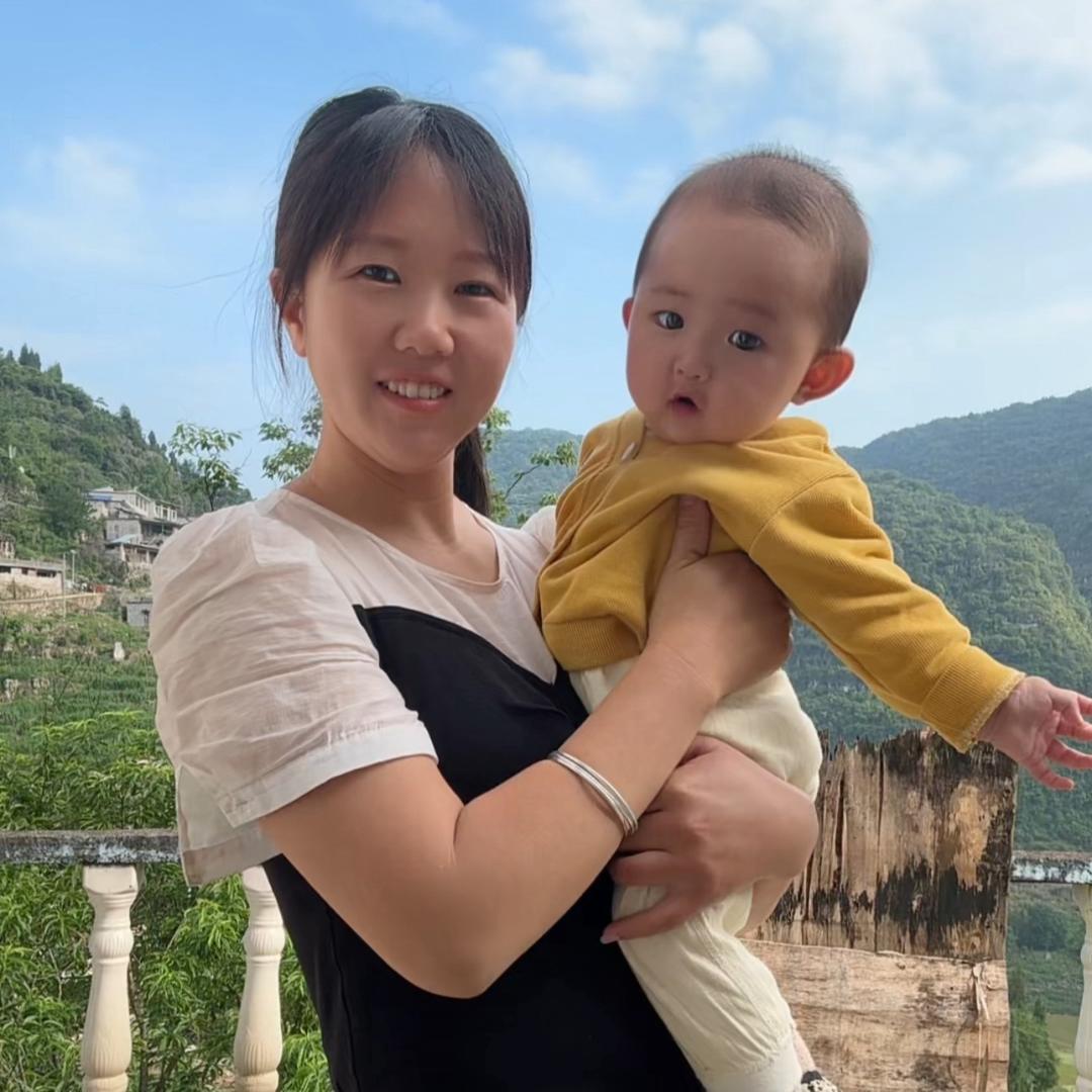 刘犇犇的一家子