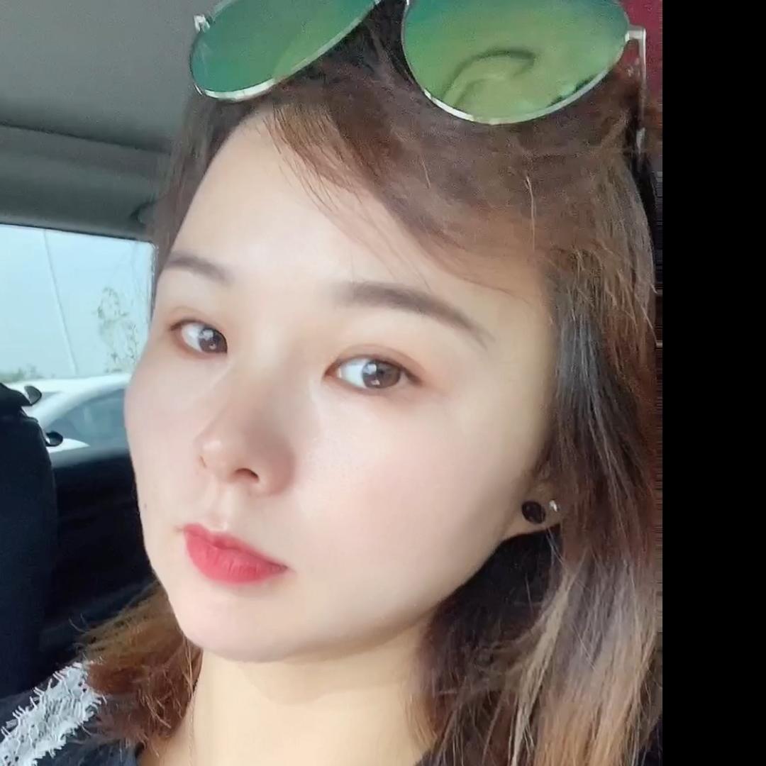 欢欢，新娘跟妆💘💒🎀