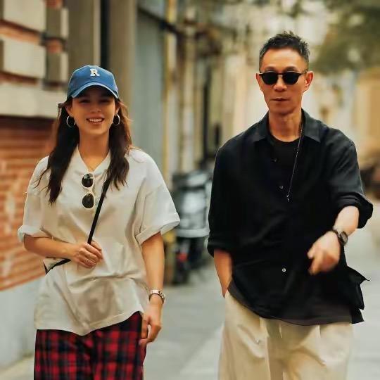 海上YeBa（轻奢极简穿搭精选）