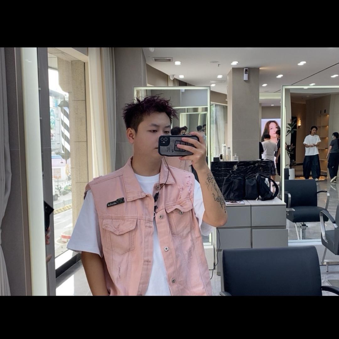 发型设计师梓阳