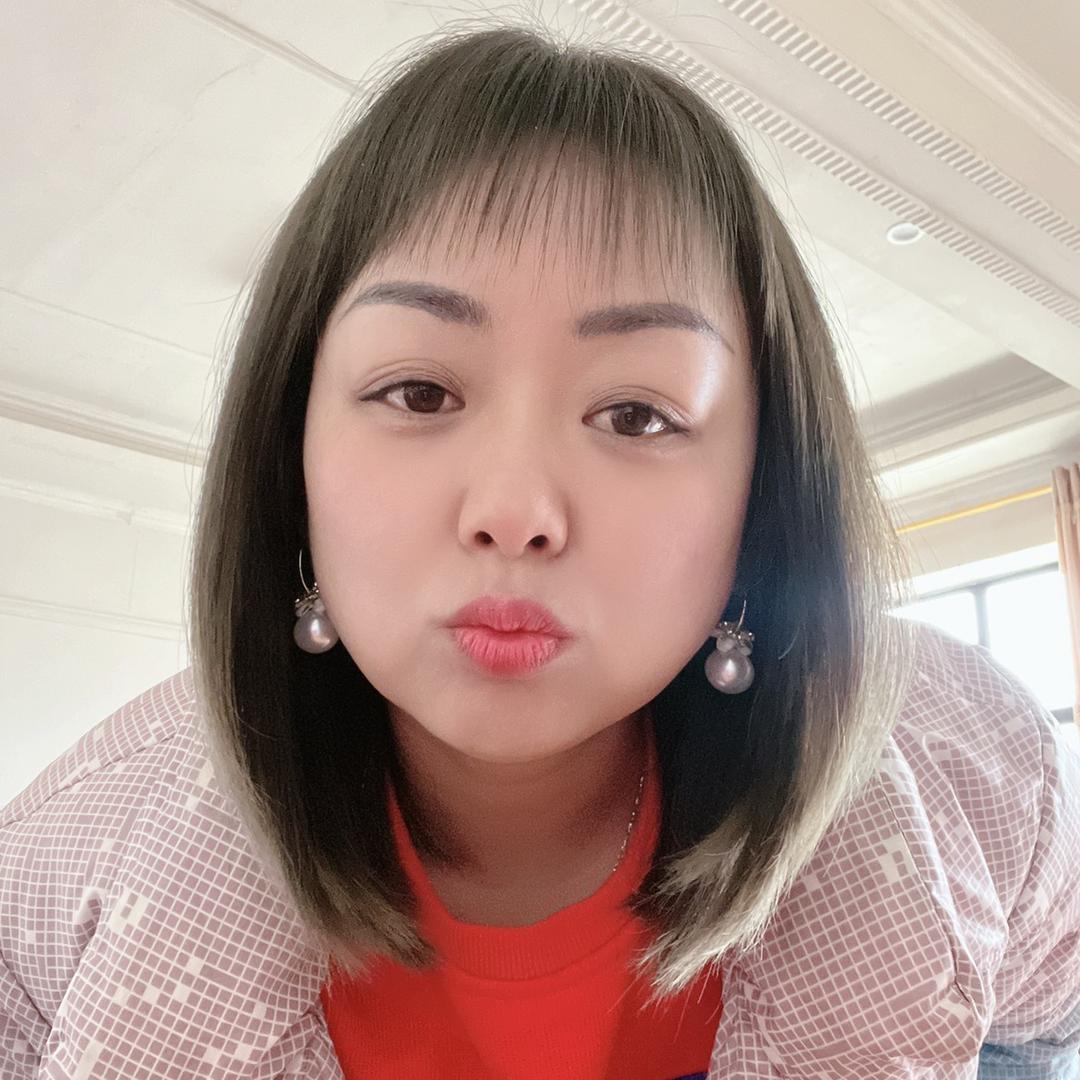 🐷莉莉