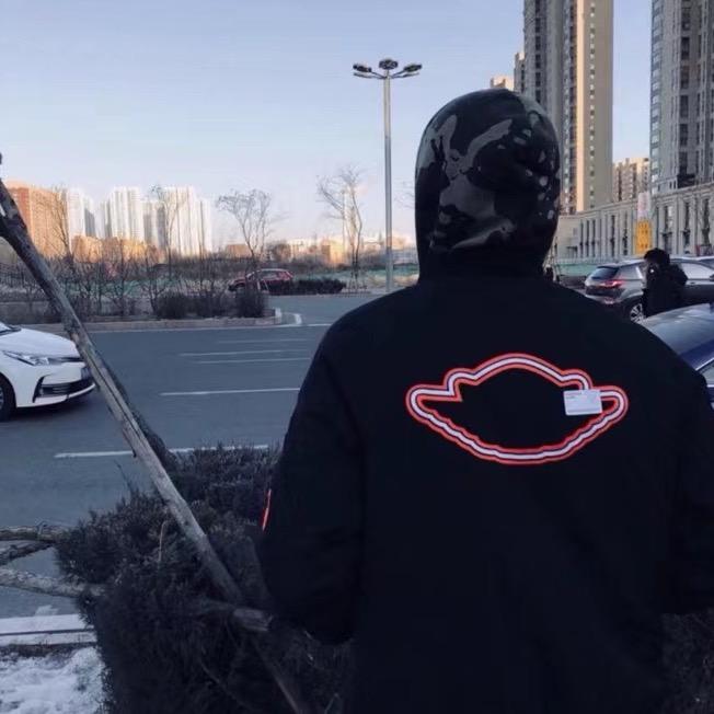 傲巍