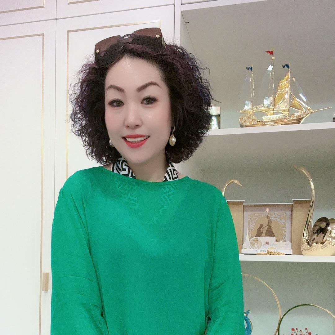 敏敏女衣服饰