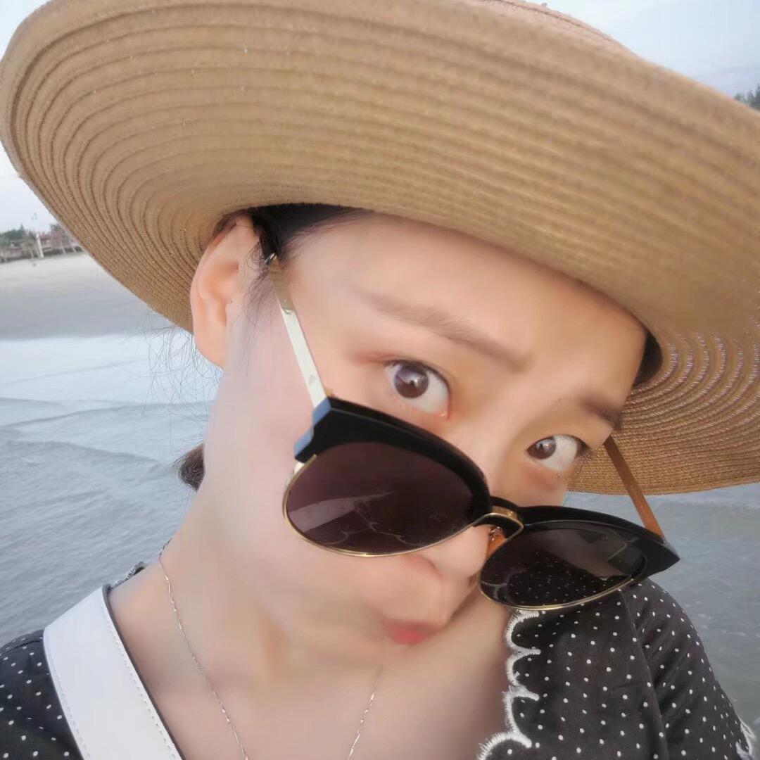 大眼袋的君君💗