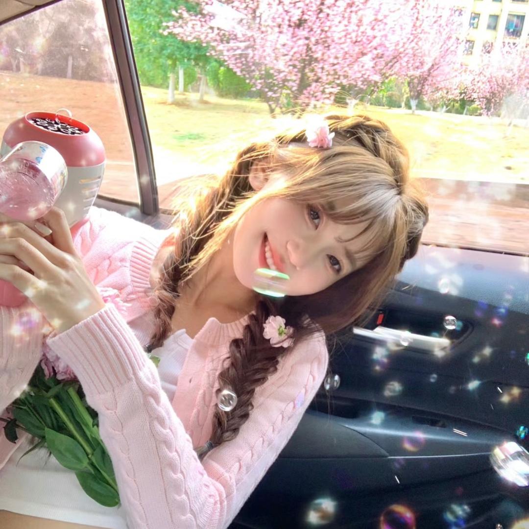 酱紫子（有笑晚回）