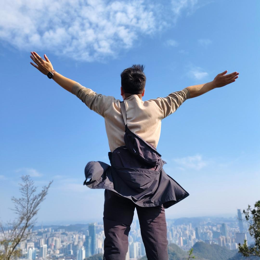 教游泳的陈老师