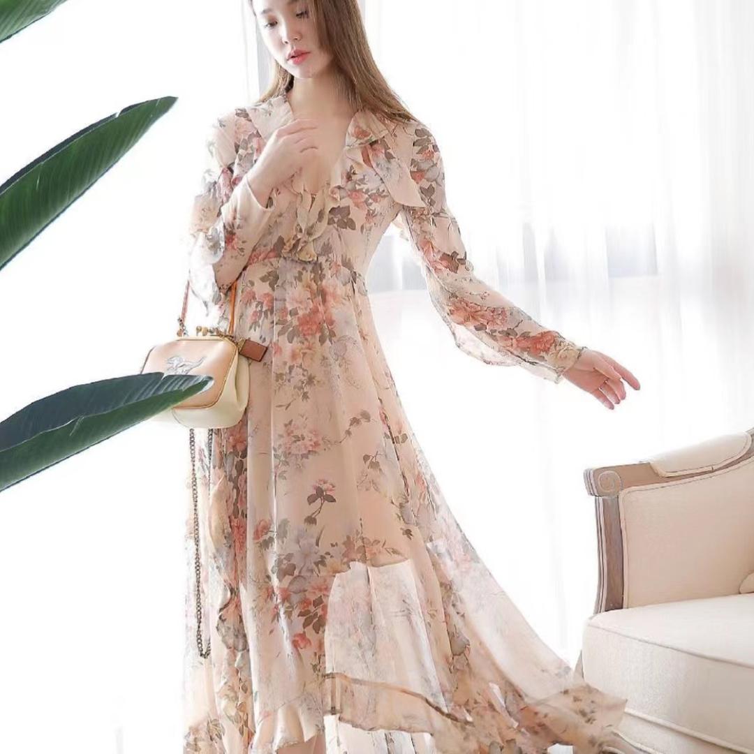 欧韩美依服装店