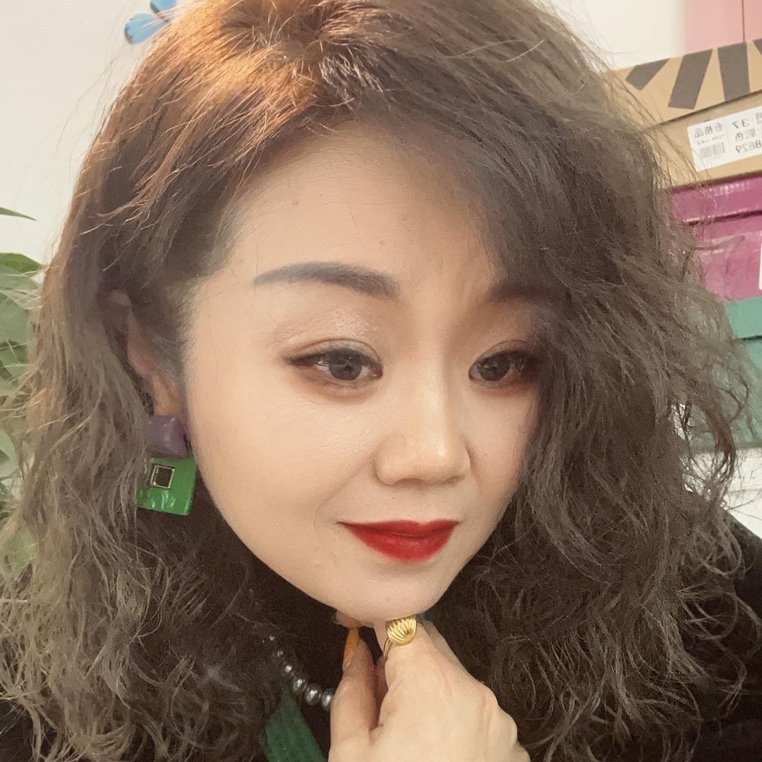 含山县环峰镇完美公主鞋店的大号（勿连赞）